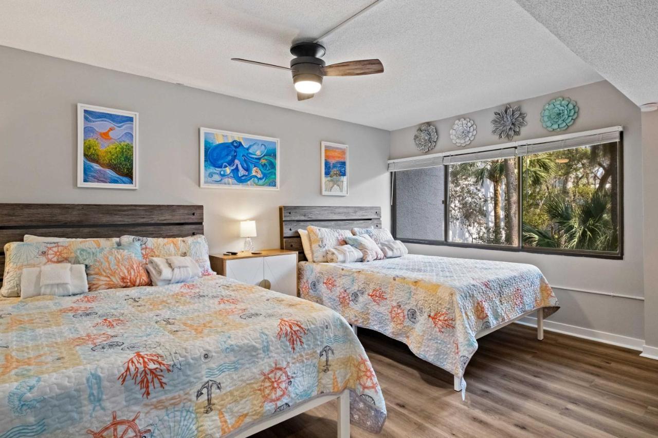 Coastal Oasis With Pool - Walk To Coligny Beach Park Hilton Head Island Eksteriør bilde